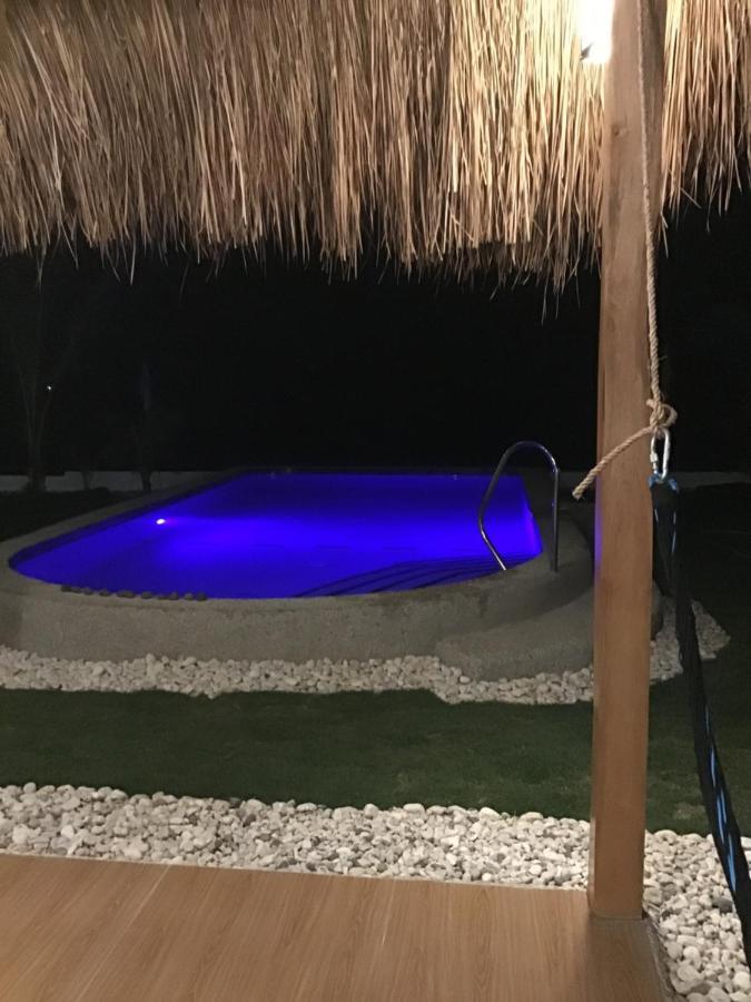 Bamboobeachvilla2 Ac New Oceanfront Pool Sunsetview Garden Kitchen Satellite Starlink Wi-Fi Dimiao Екстер'єр фото