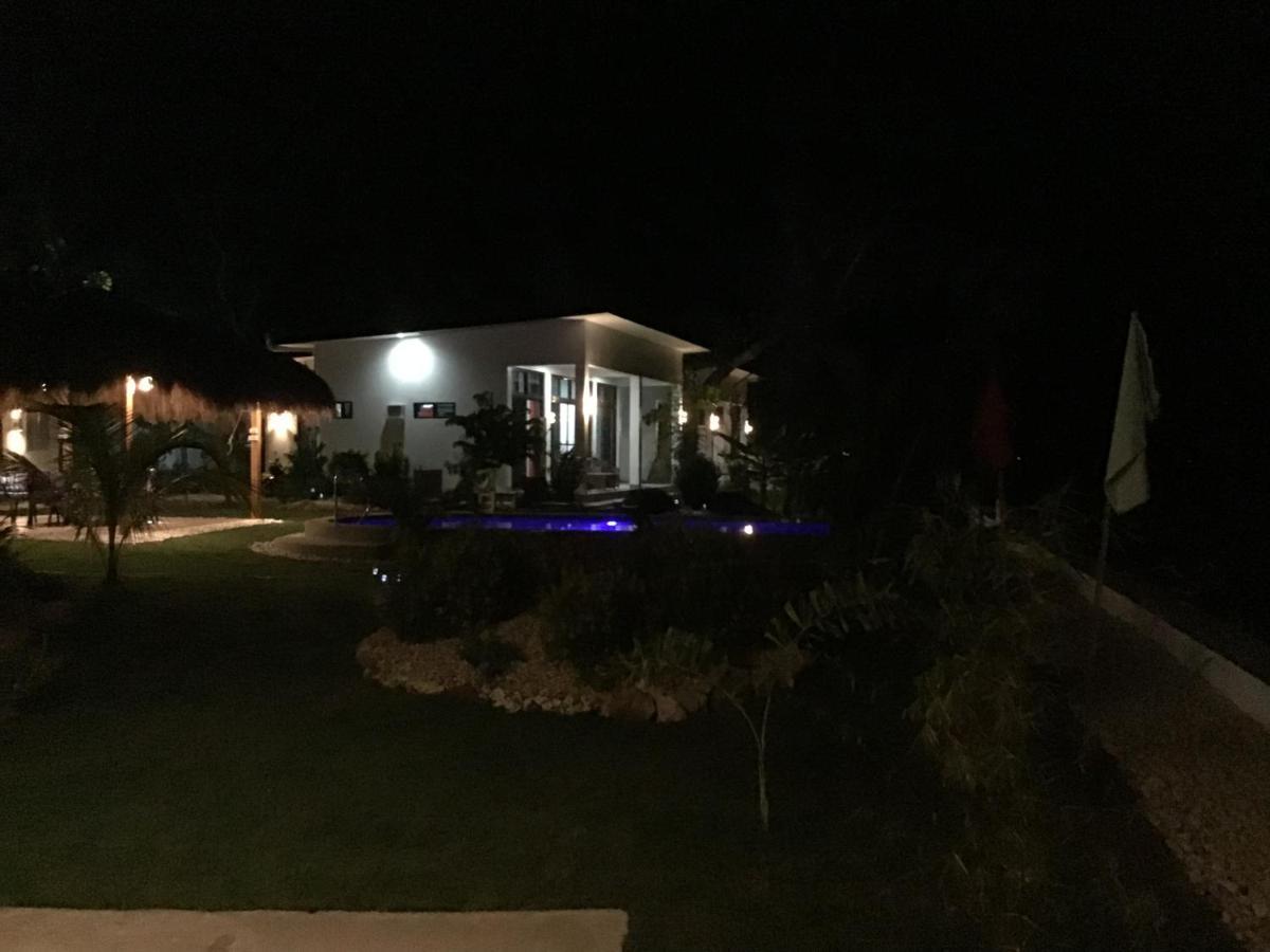 Bamboobeachvilla2 Ac New Oceanfront Pool Sunsetview Garden Kitchen Satellite Starlink Wi-Fi Dimiao Екстер'єр фото